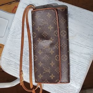 Louis Vuitton Vintage Monogram Canvas Pochette Twin GM Shoulder Bag